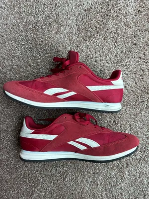 Women’s Red Reebok Trainers thumbnail 3