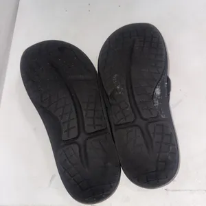 OOFOS Ooriginal Recovery Black Sandals Thong Flip Flops Women's Size 9 Men's 7 thumbnail 9