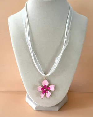 Hawaiian Flower Necklace (989) thumbnail 1