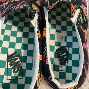 Rare Vans Market Black/ Neon Slip On seafood lobster Chinese characters sneakers thumbnail 5