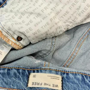 Free People Women's Risk Taker Mid-Rise Straight-Leg Jeans‎ Size 31 thumbnail 10
