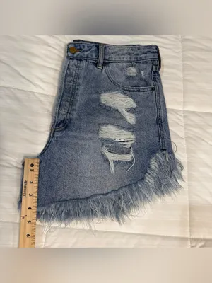 We The Free Distressed “Moon Child’ Distressed Cured Fray Hem Shorts. Size 30. thumbnail 6