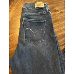 Levi's 512 Perfectly Slimming Skinny‎ Leg Size 10 thumbnail 4