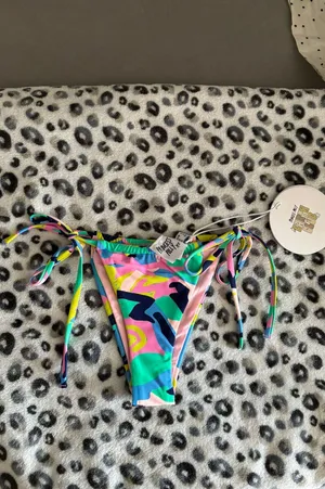 Princess Polly Bikini Bottoms thumbnail 1