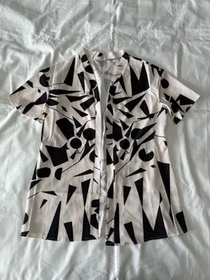 Black And White Two-Piece Geometric Print Lounge Set thumbnail 3