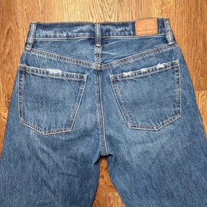 American Eagle Ex-Boyfriend Distressed Straight Leg Jeans Blue Womens 000 26x29 thumbnail 10