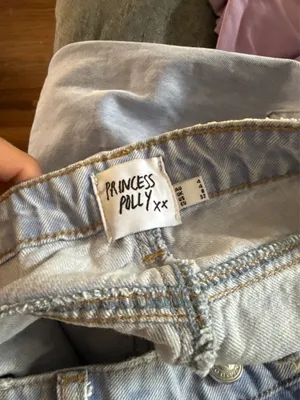 Princess Polly Light Wash Jeans High-Rise thumbnail 2