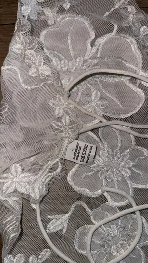Lace halter top thumbnail 4