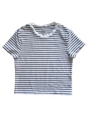 Abercrombie & Fitch Essentials Black and White Striped Baby Tee Size Medium thumbnail 2