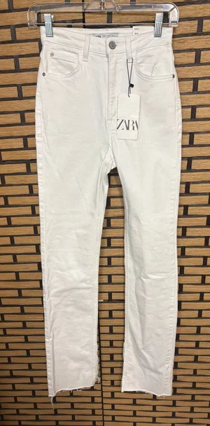 Zara‎ White Slim Flare Jeans Size 2 thumbnail 1
