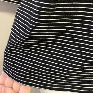 White House Black Market Black White Striped Floral Accent Women's Top Small thumbnail 7