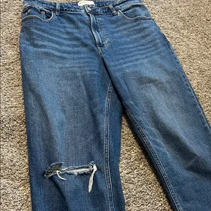 Abercrombie & Fitch Denim Curve Love Mom High Rise Jeans‎ Size 31/12 thumbnail 3