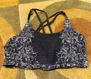 Lululemon Energy Sports Bra Black and White Floral Pattern Size 12 thumbnail 1