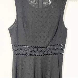 Free People‎ Size 4 Black Fitted With Daisies Fit and Flare Dress thumbnail 3