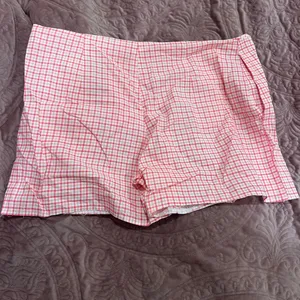 Handmade Pink Plaid Two-Piece Set - Button Front Shorts & Vest thumbnail 3