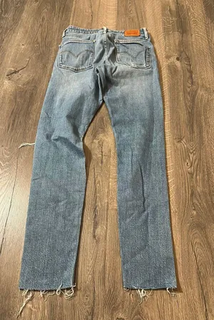 Women’s Levi’s jeans thumbnail 2