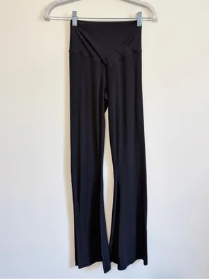 OFFLINE by Aerie Crossover Flare Leggings Size Small Black thumbnail 2