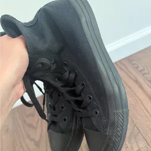 Converse All Black High-Top Sneakers size 8 thumbnail 6