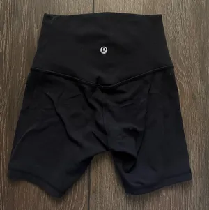 Lululemon Align Shorts 6" thumbnail 2