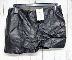 Sparkle & Fade Shorts Women 4 Black Leather Zip‎ Back Outseam Detail Chic Goth thumbnail 1