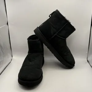 UGG Classic Mini II Boot Black Women's Size‎ 11- 1016222-BLK thumbnail 6