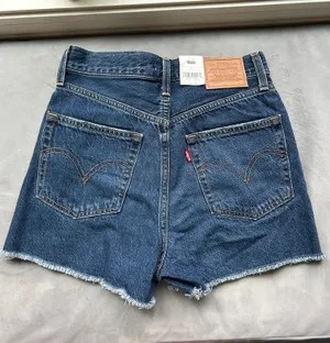 Levi's NWT ribcage shorts thumbnail 1