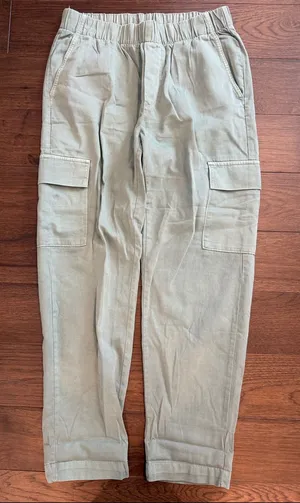 GAP Women’s Cargo Pants in Sage Green - C54-042 thumbnail 1