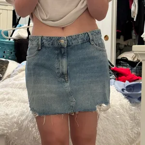 ZARA Denim Mini Skirt thumbnail 4