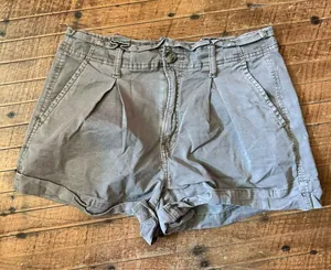 American Eagle khaki paper bag gathered waist 8 shorts thumbnail 1