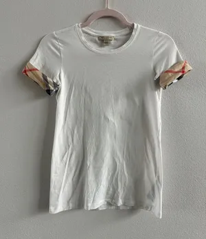 Burberry Women's White T-shirt Size XS thumbnail 1