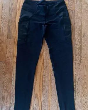 black athletic leggings with pockets thumbnail 2