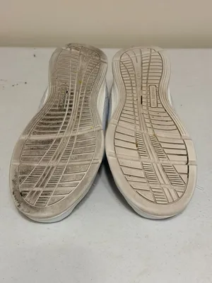 Women's New Balance 577 White Leather Walking Shoes Lace-Up Size 10 2E Wide thumbnail 4