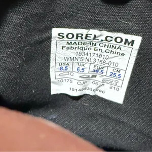 SOREL - Black‎ Phoenix Zip Patent Leather Boot Size 8.5 B18B thumbnail 10