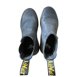 Dr. Martens Black Chelsea Boot Women’s Size 8 or Men’s Size 7 thumbnail 3