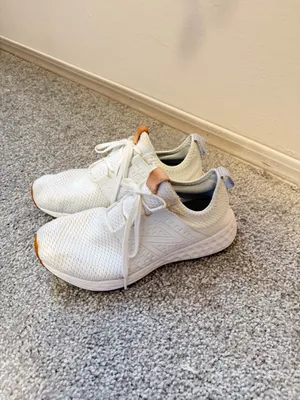 New Balance White Tennis Shoes thumbnail 8