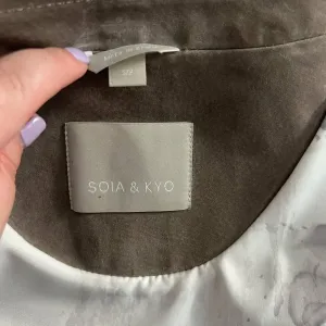 Soia + Kyo Collarless Zip Front Suede Jacket Tan Brown Size‎ US Small thumbnail 11