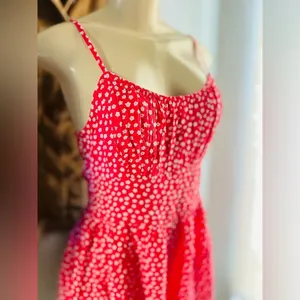 Hollister Floral Print Romper Smocked Open Back With Pockets size small thumbnail 7