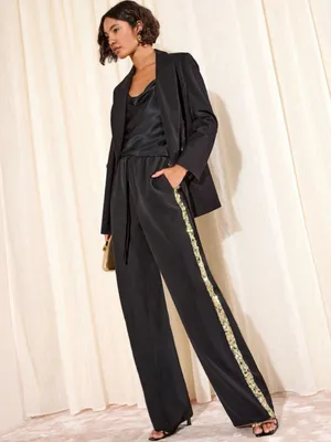BloomChic Black Wide thumbnail 8