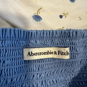 Abercrombie & Fitch Flutter Sleeves Poplin Smocked Back Babydoll Mall Brand Top thumbnail 7