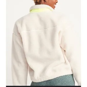 Old Navy snap front flurry crop Sherpa jacket size M thumbnail 2