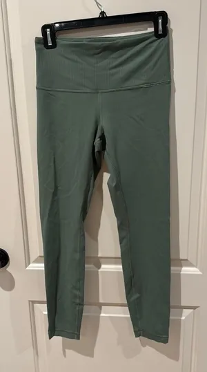 Lululemon Leggings thumbnail 1
