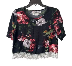 Abercrombie & Fitch Black Floral Lace Trim Crop‎ Top Short Sleeve Womens S *hole thumbnail 1