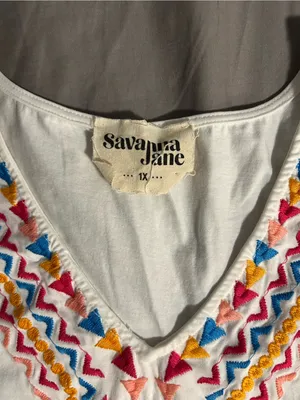 Savanna Jane White V-Neck Tunic with Multicolor Embroidery Size 1X thumbnail 2