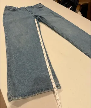 Abercrombie & Fitch The Baggy Low Rise Jeans Short Length thumbnail 3