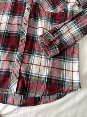 Thread and Supply Red And White Plaid Flannel thumbnail 4