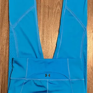 Under Armour Women Compression Tights Pants Sky Blue Size Medium thumbnail 2