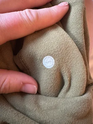 Lululemon Olive Green Cropped Half-Zip thumbnail 4