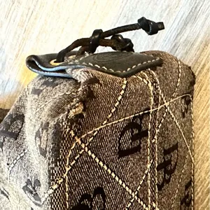 Dooney Bourke Canvas Monogram Y2K Gray / Black Shoulder Bag thumbnail 3