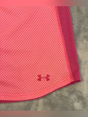Under Armour Women’s Pink Racerback Training Tank Size Medium thumbnail 3