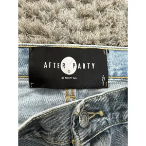 After Party Nasty Gal Levi’s Reworked Two Tone Jeans Size 27 Light Dark Y2K VTG thumbnail 11
